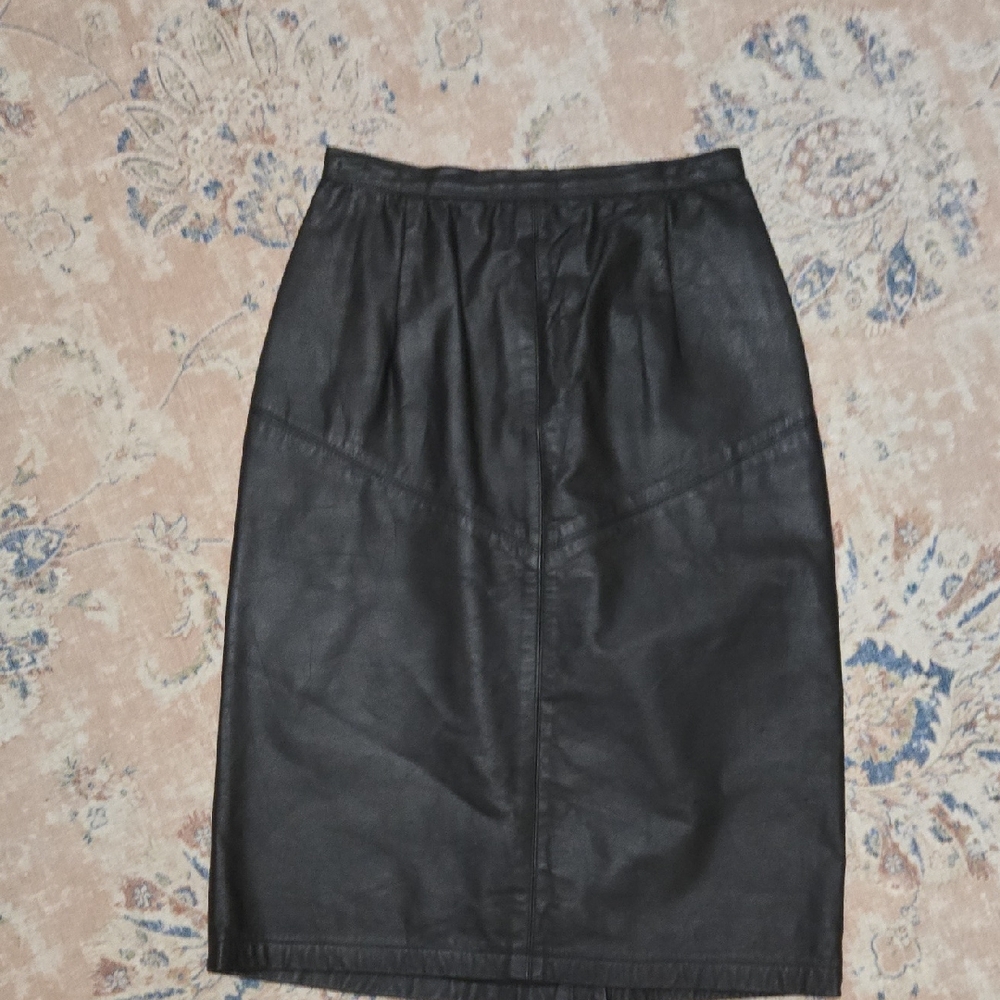 Jones New York Black Genuine Leather Pencil Skirt Fully Lined Back Zip Sz 2P EUC